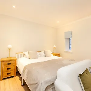 altido-dewar-apartments.edinburghhotelsuk.org/